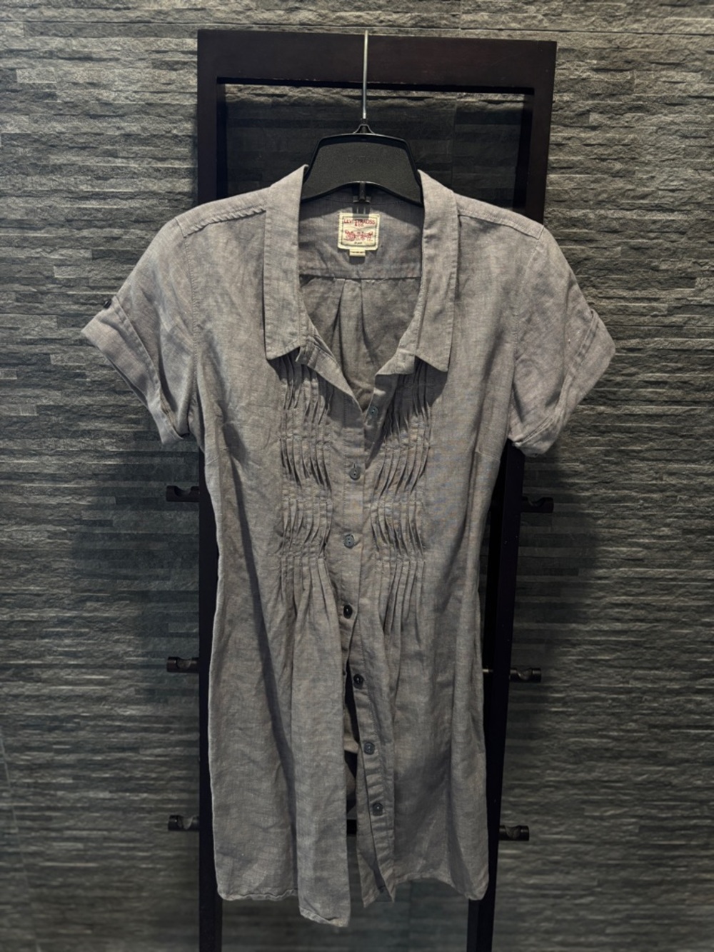 Levi's Light Gray Short Sleeve Button-Front Shirt Dress linen and cotton blend